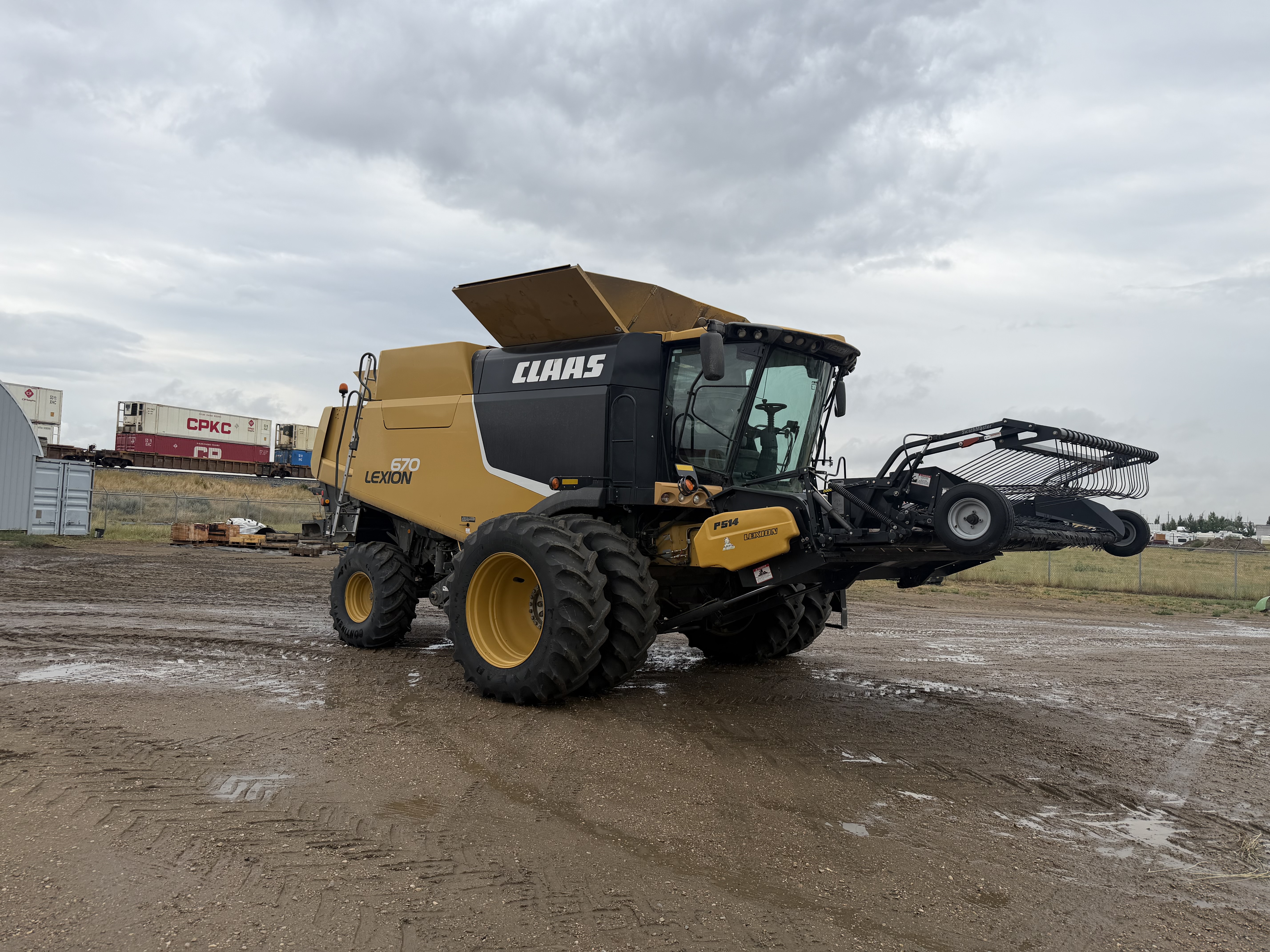2013 CLAAS 670 Combine