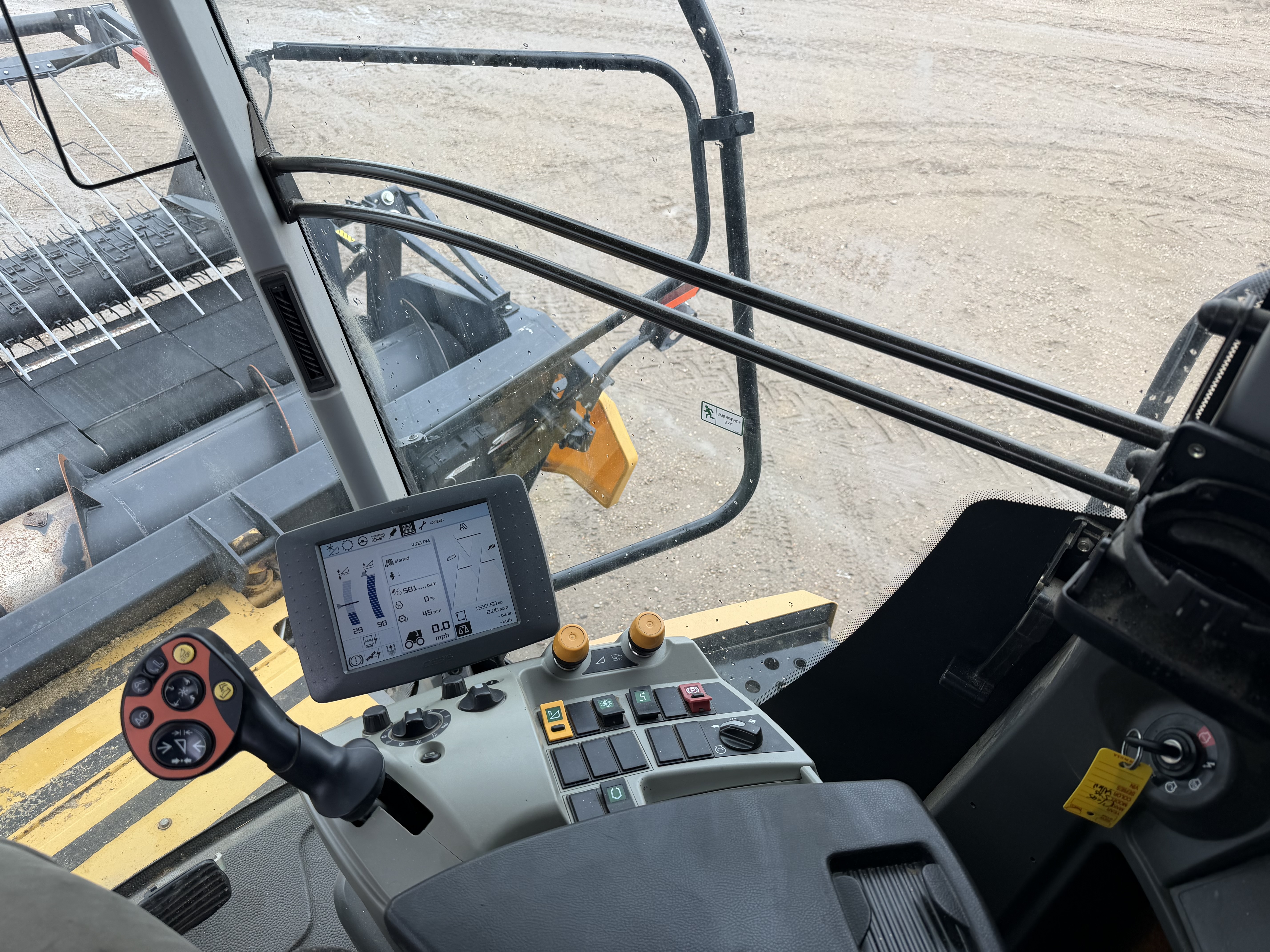 2013 CLAAS 670 Combine