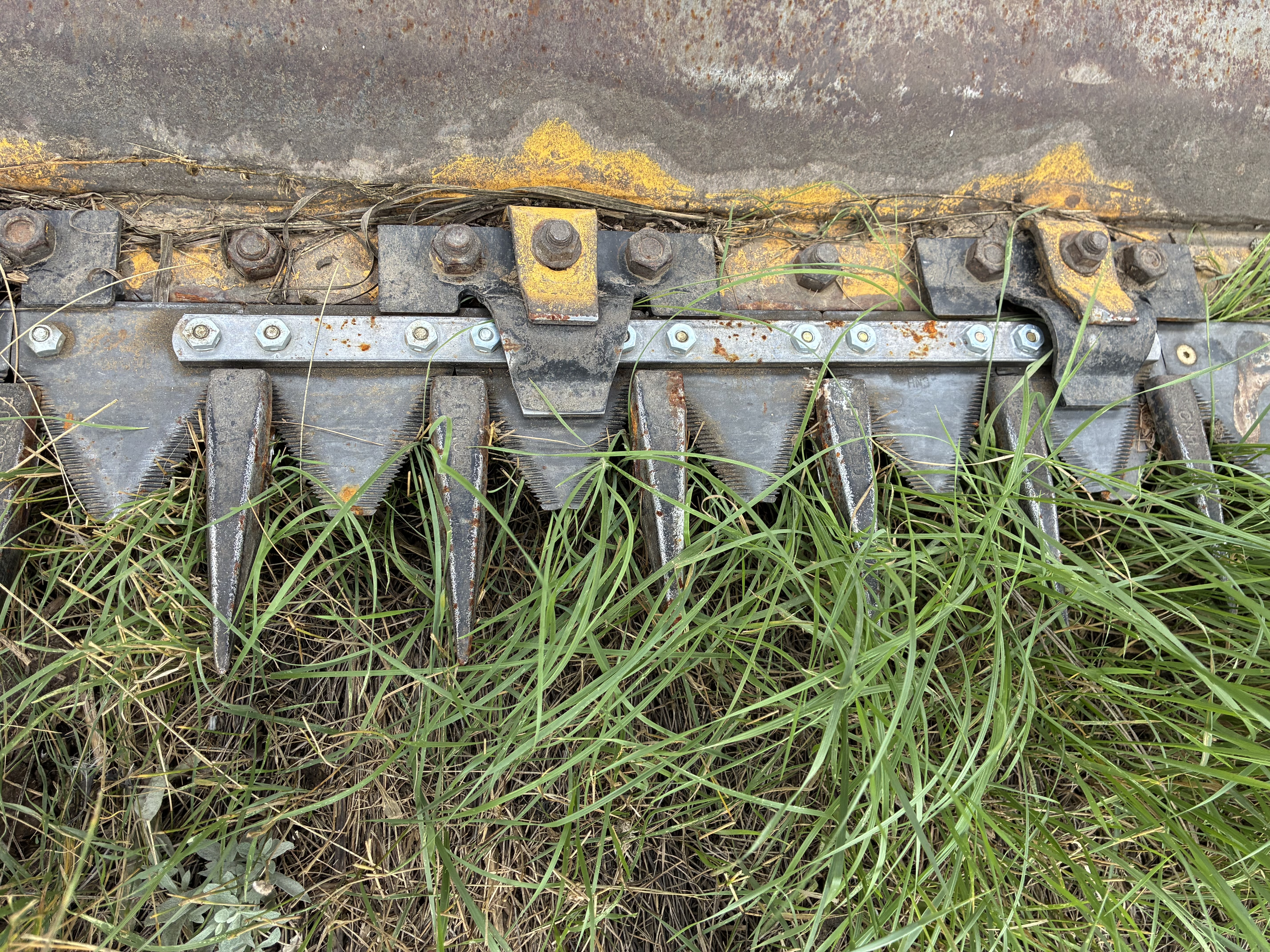 2010 New Holland H7150 Mower Conditioner