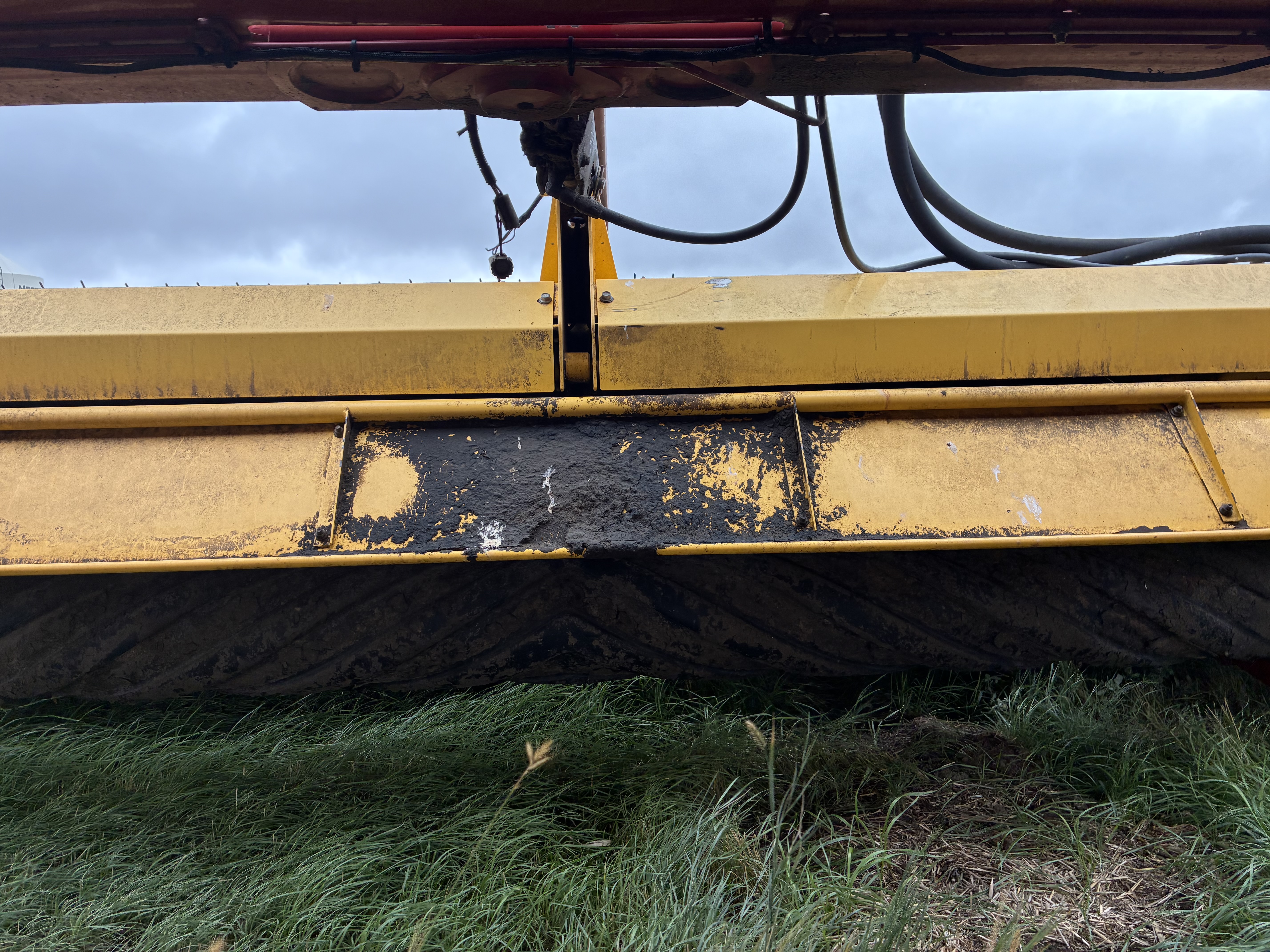 2010 New Holland H7150 Mower Conditioner