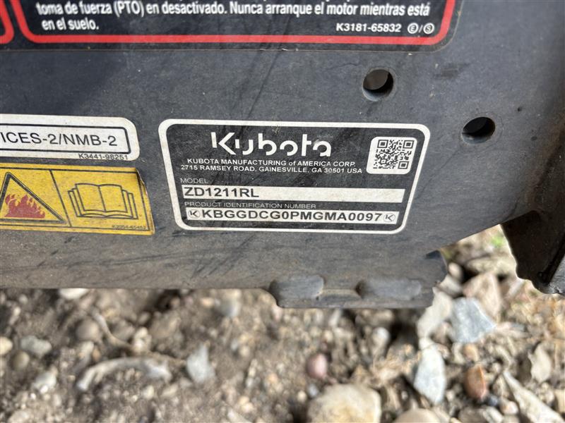 2022 Kubota ZD1211-72R Mower/Zero Turn