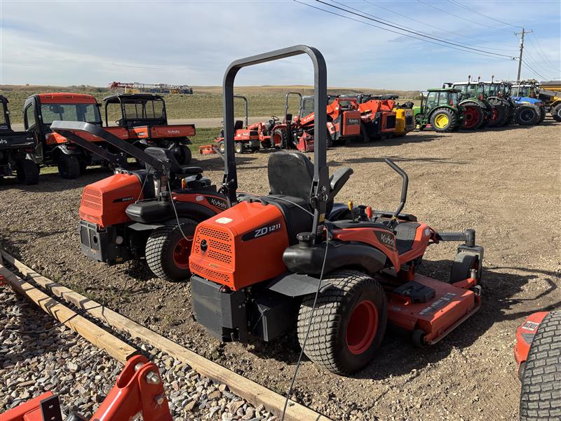 2022 Kubota ZD1211-72R Mower/Zero Turn