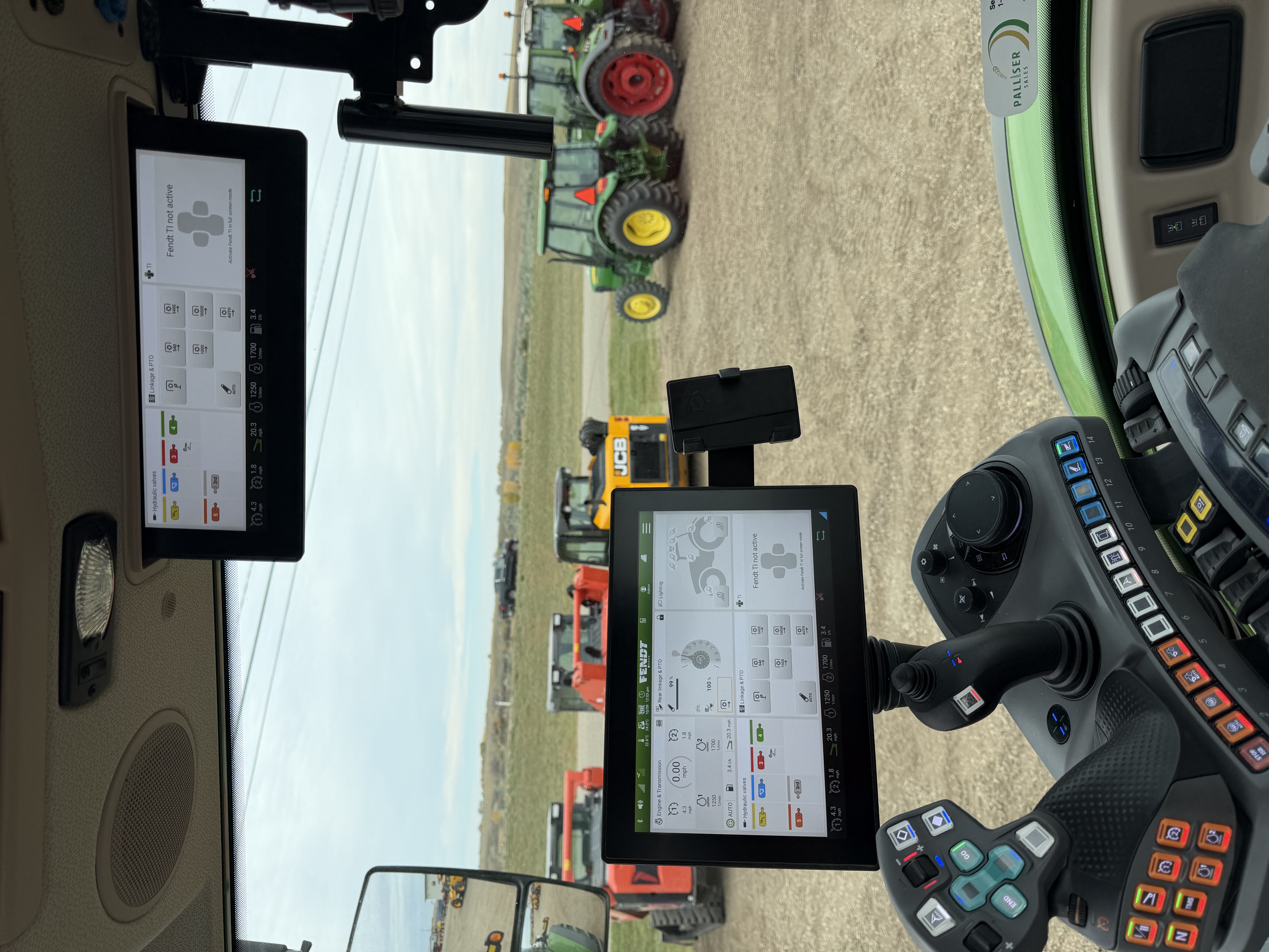 2023 Fendt 718 Gen6 Tractor