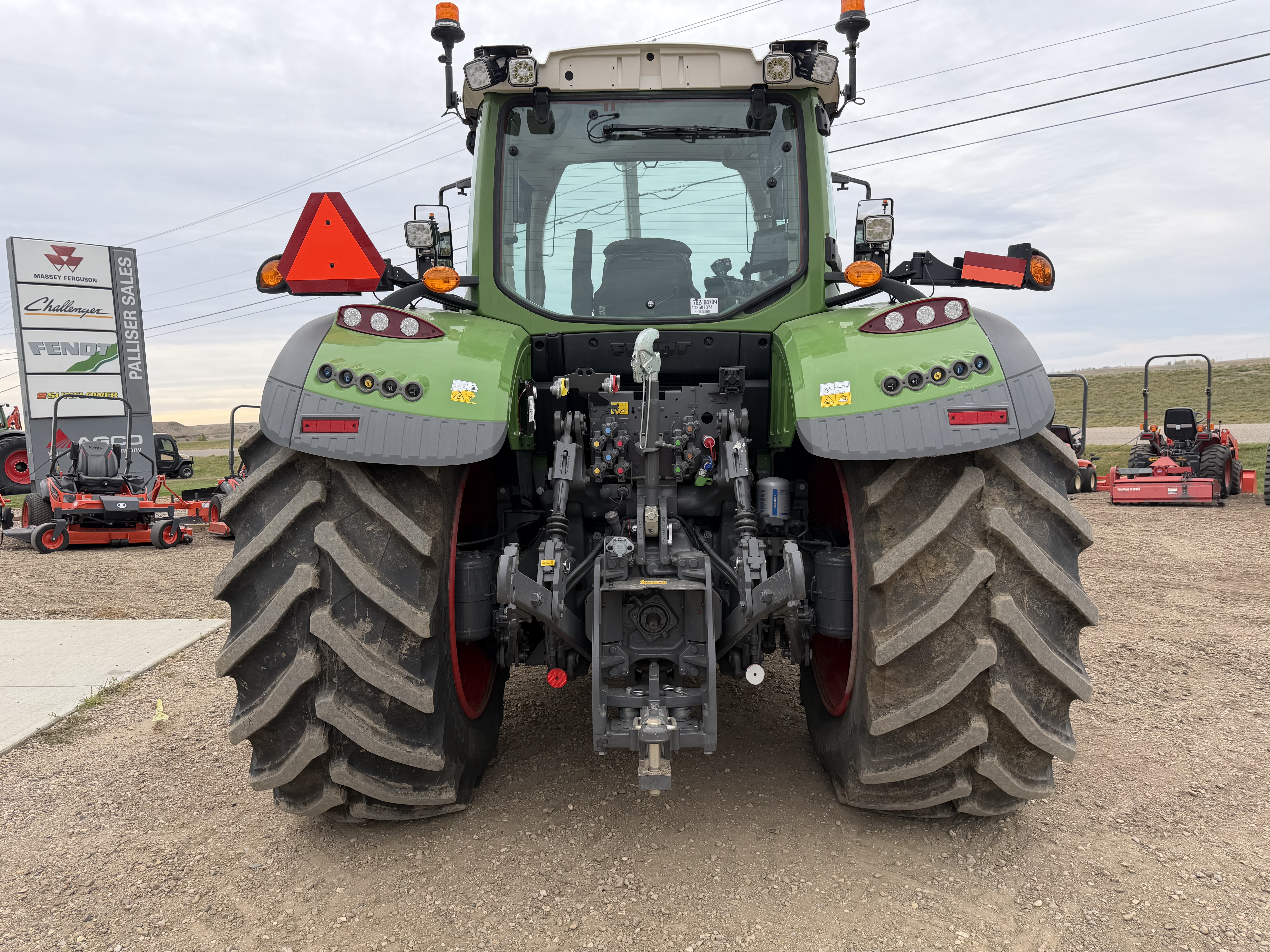 2023 Fendt 718 Gen6 Tractor