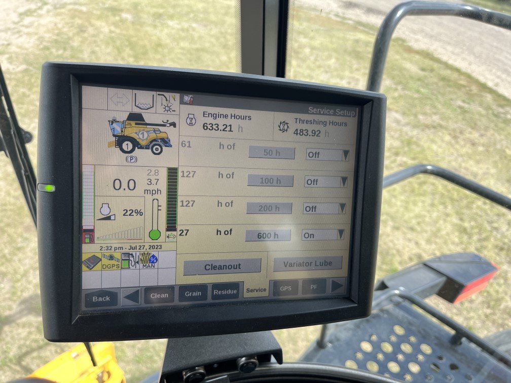 2019 New Holland CR8.90 Combine