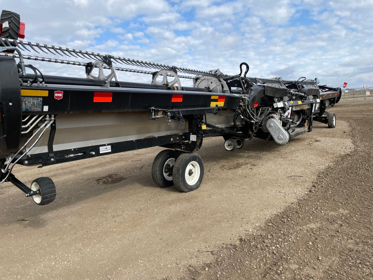 2021 MacDon FD250 Header Combine