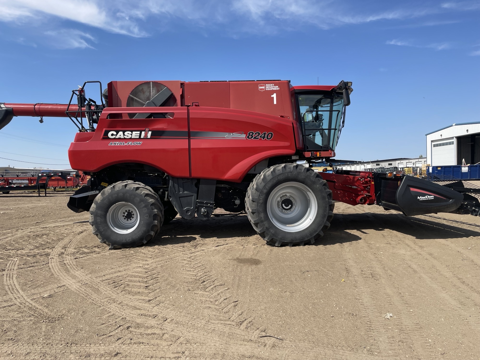2017 Case 8240 Combine