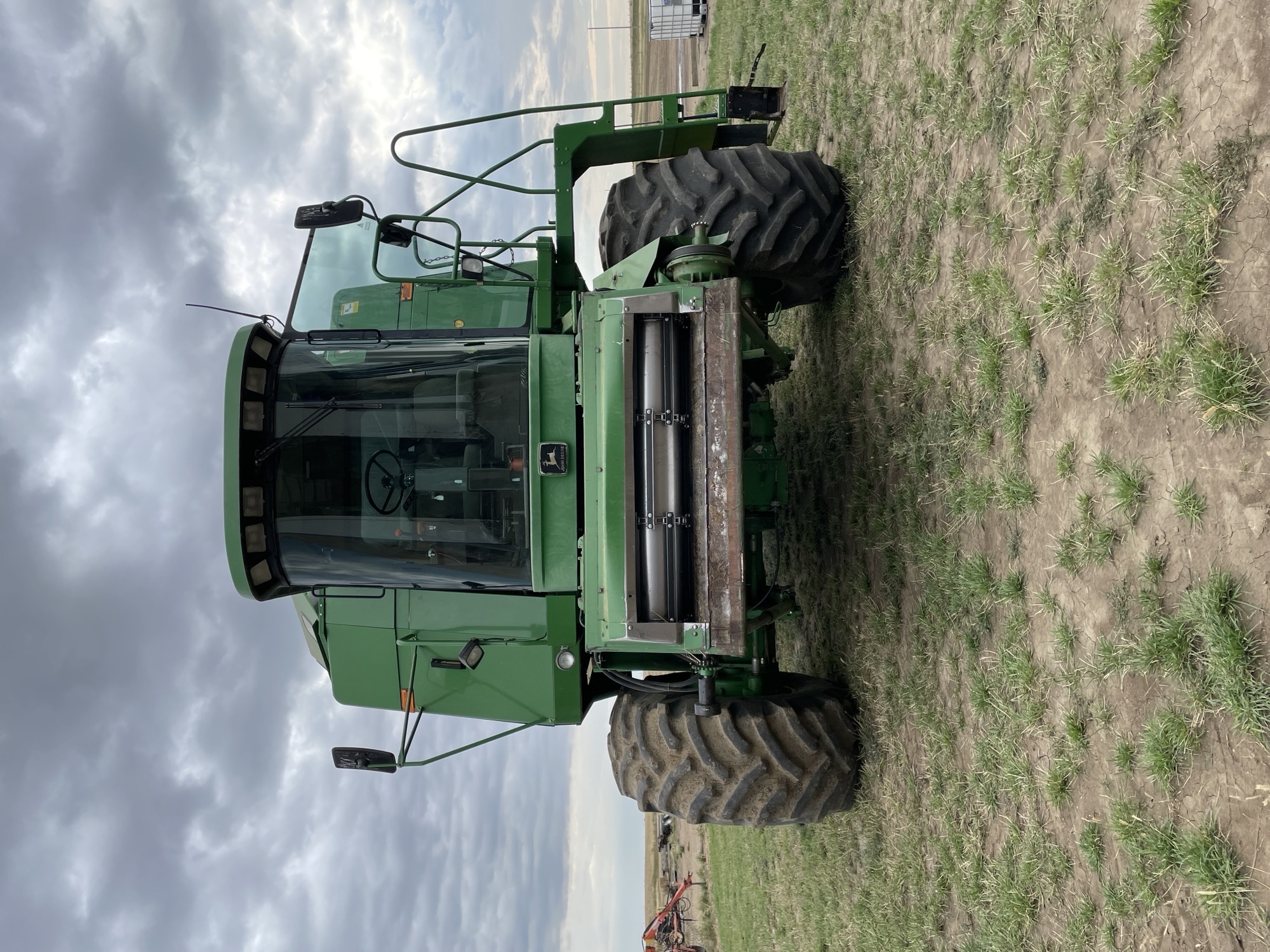 1993 John Deere 9600 Combine