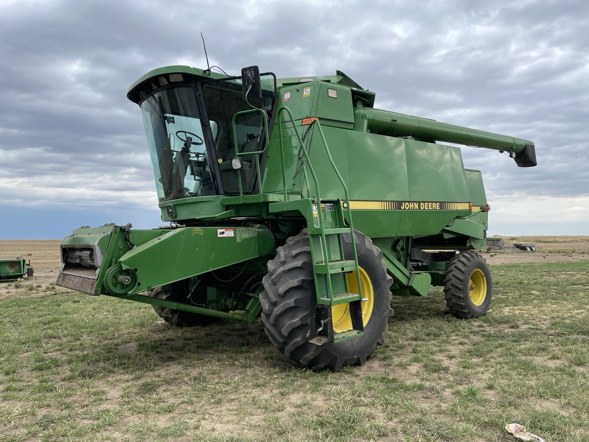 1993 John Deere 9600 Combine