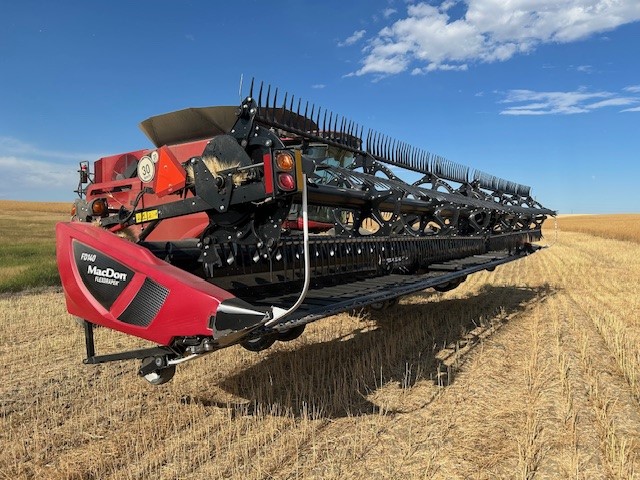 2021 MacDon FD140 Header Combine