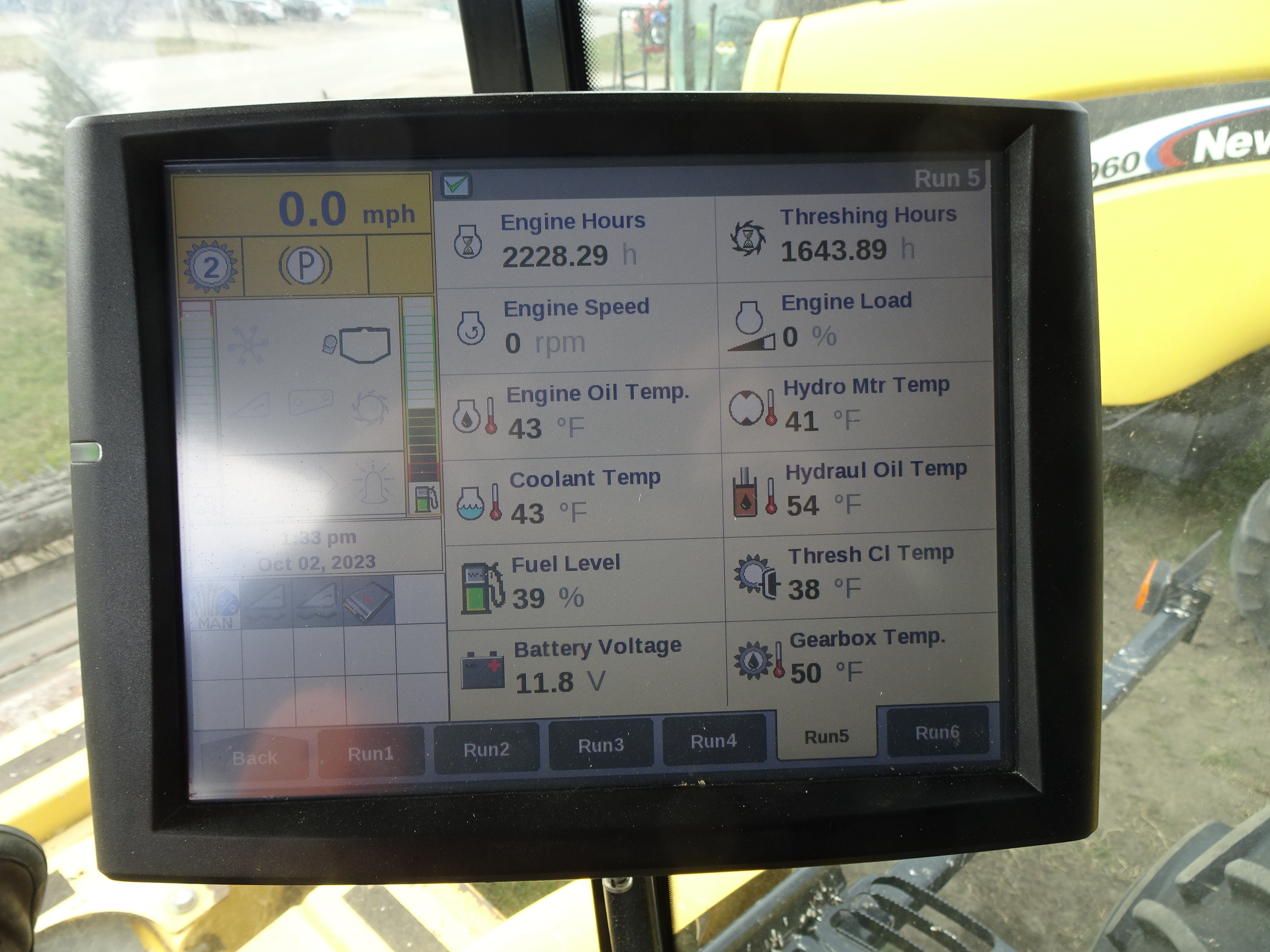 2012 New Holland CR9090Z Combine