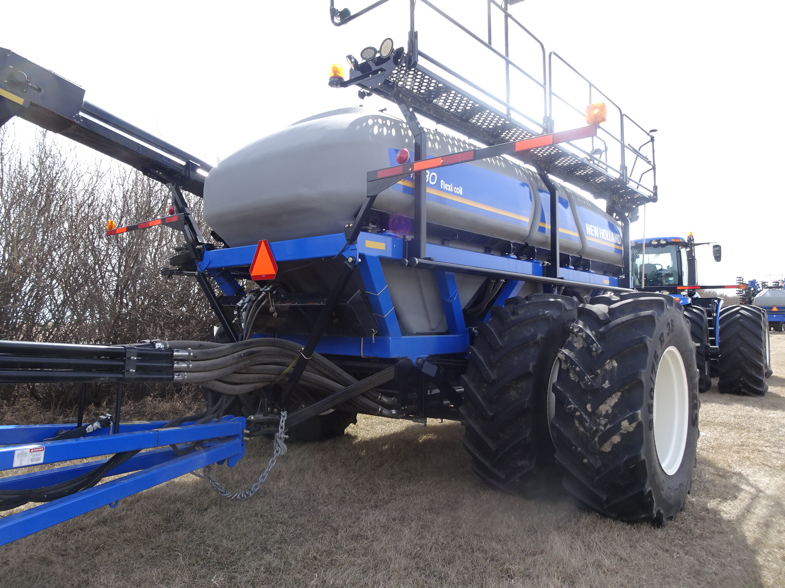 2019 New Holland P4580 Air Tank/Cart