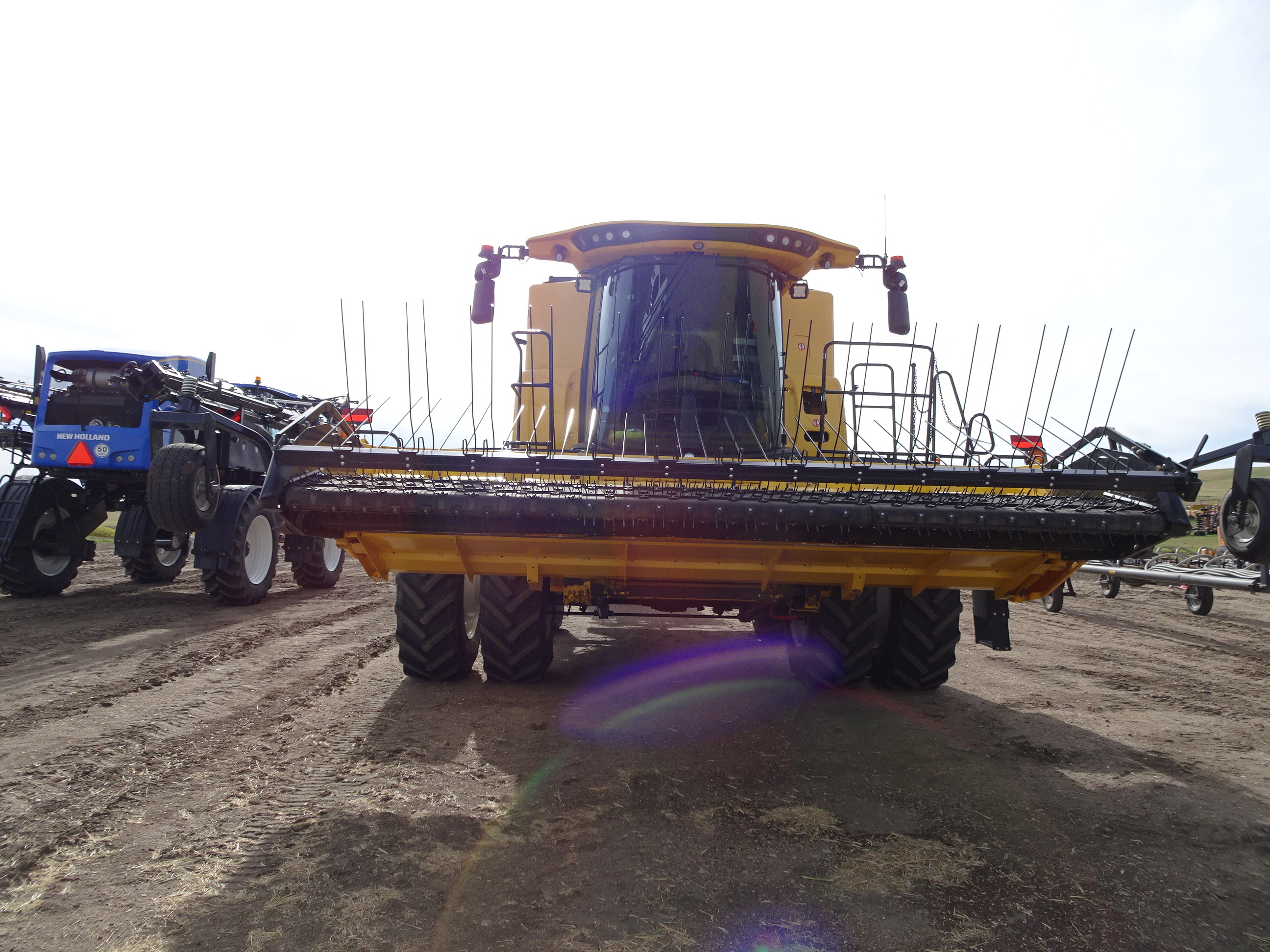 2024 New Holland CR8.90Z Combine