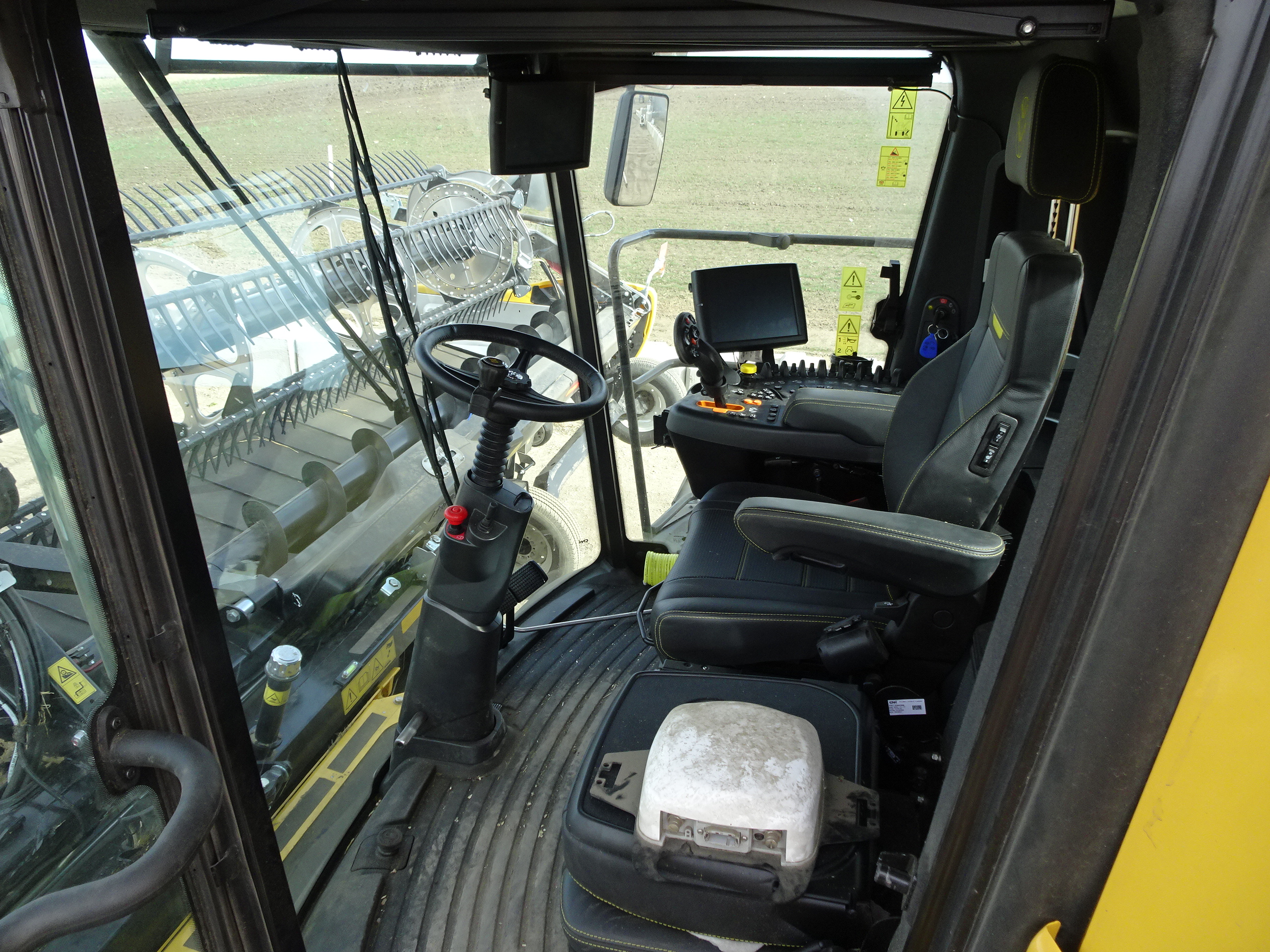 2024 New Holland CR8.90Z Combine