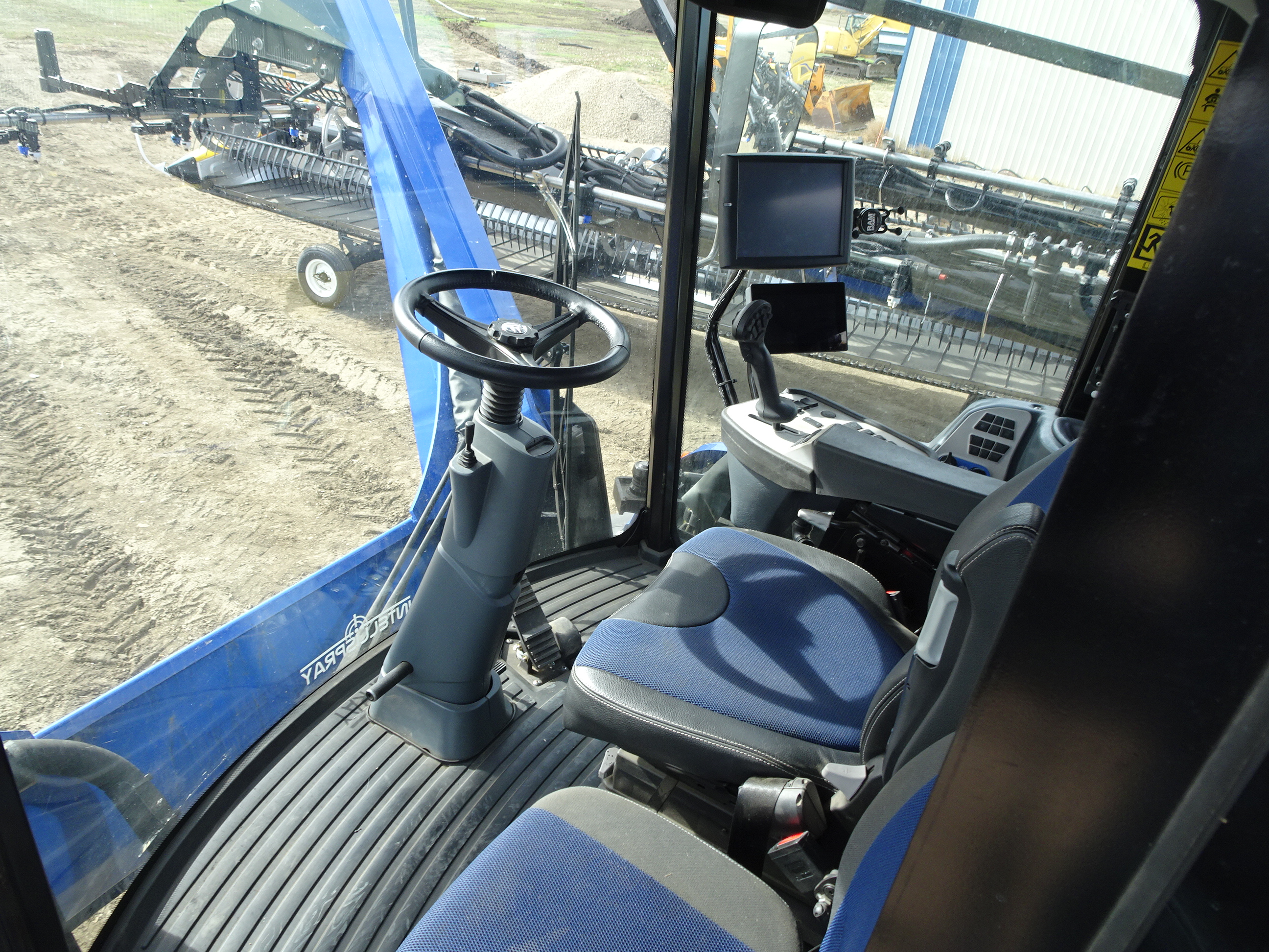 2019 New Holland SP.310F Sprayer/High Clearance