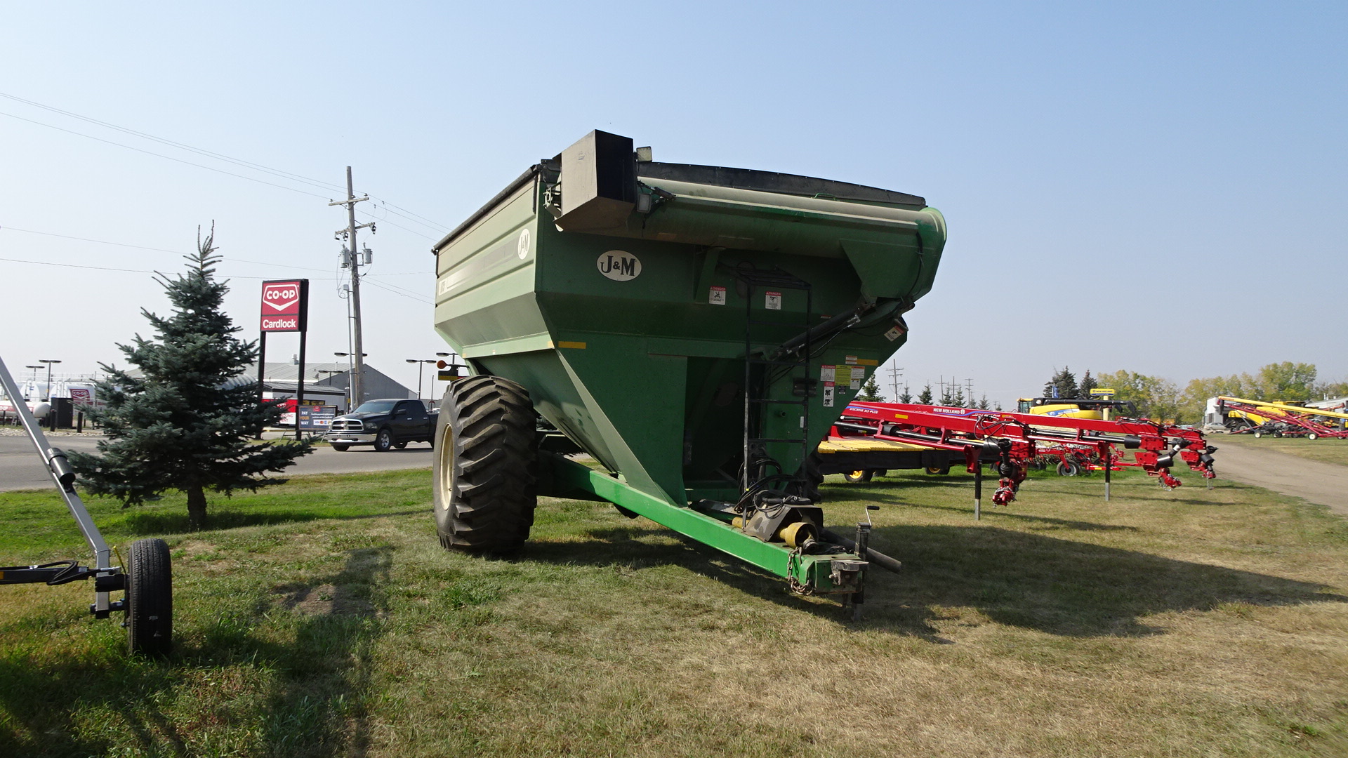 2012 J&M 875 Grain Cart