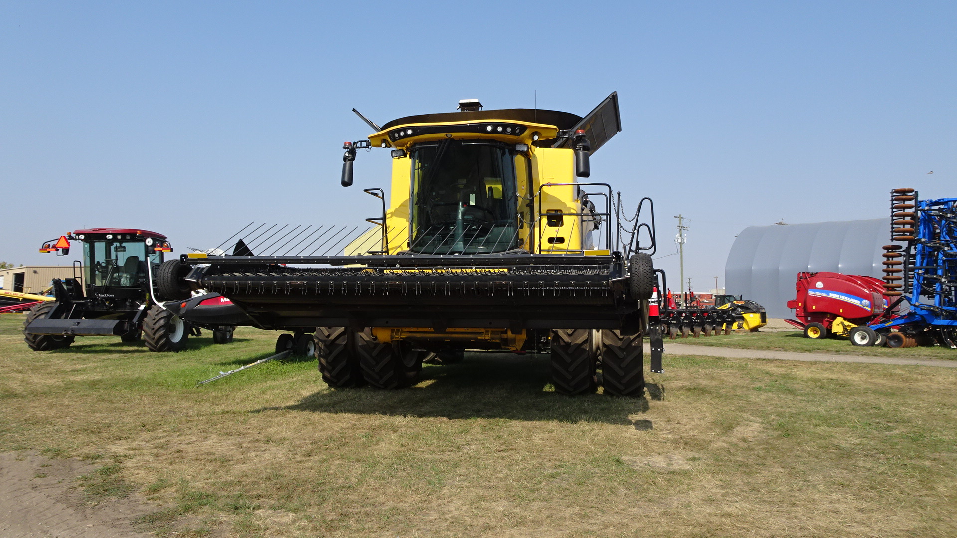 2021 New Holland CR10.90Z Combine