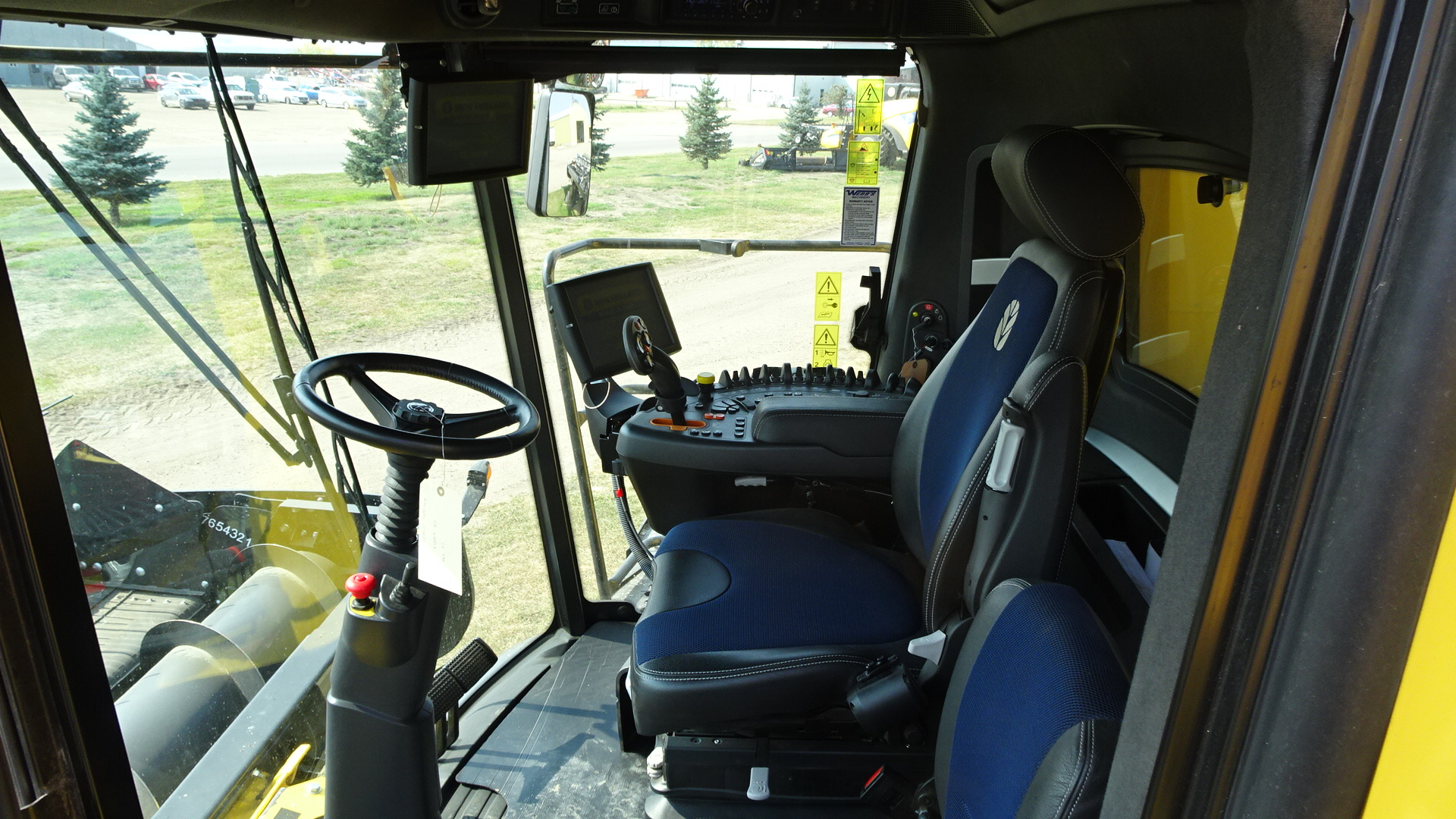 2021 New Holland CR10.90Z Combine