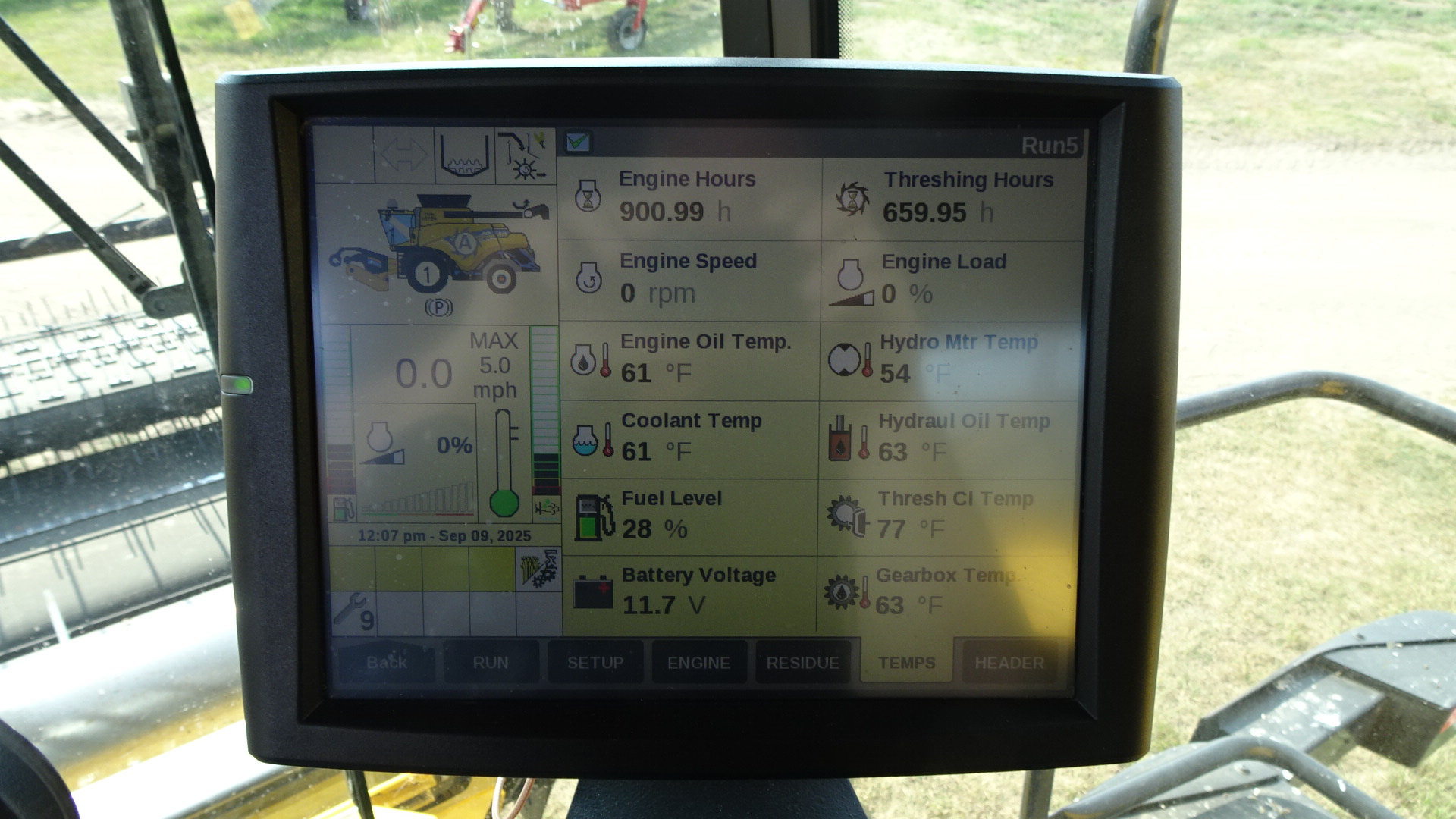 2021 New Holland CR10.90Z Combine