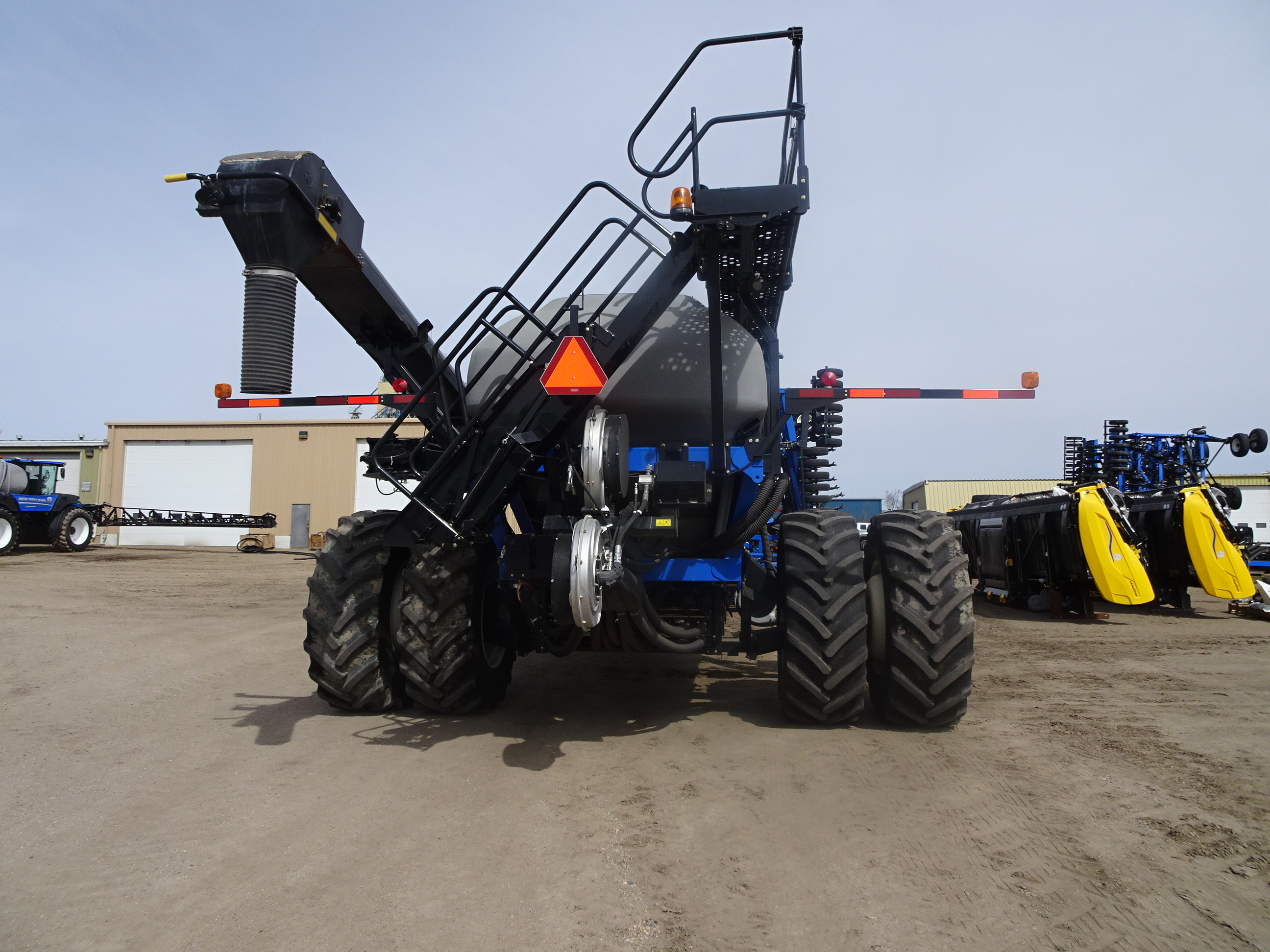 2018 New Holland P4580 Air Tank/Cart