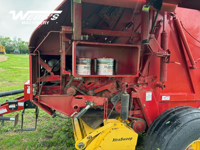 2013 New Holland BR7090 Baler/Round