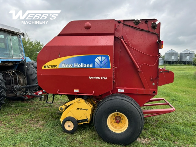 2013 New Holland BR7090 Baler/Round