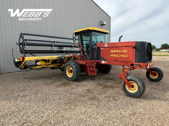 2001 New Holland HW340 Windrower