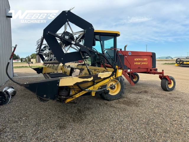 2001 New Holland HW340 Windrower