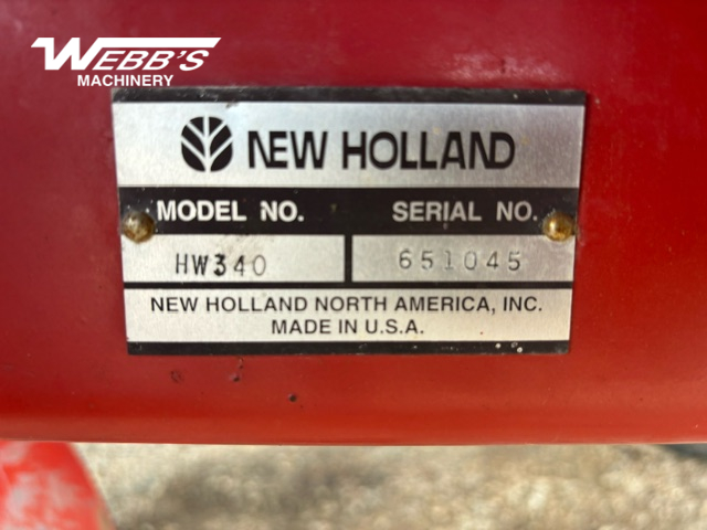 2001 New Holland HW340 Windrower