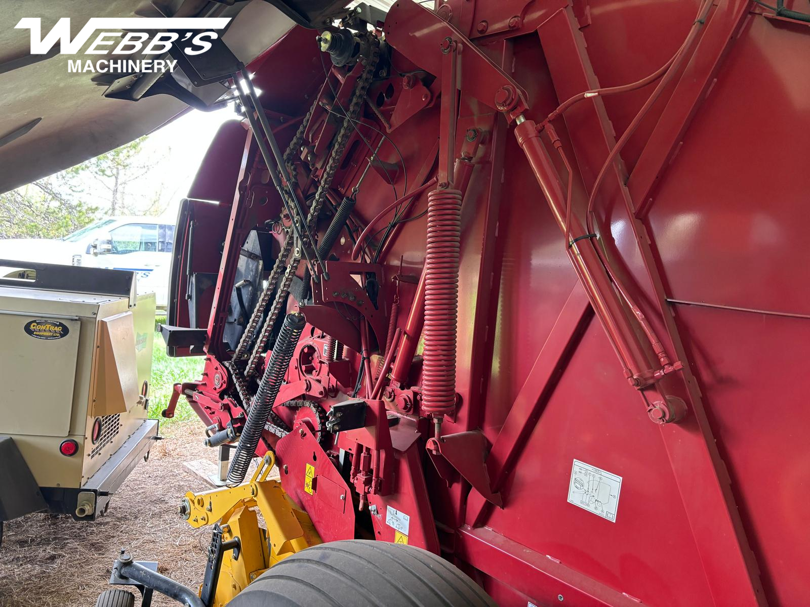 2021 New Holland Rollbelt 560 Baler/Round