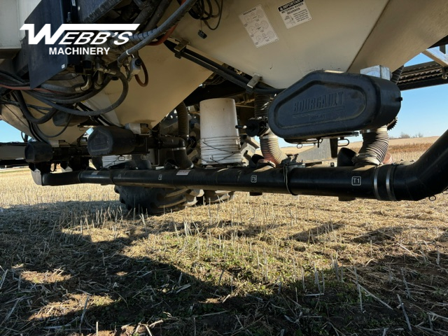 2020 Bourgault 3320-76HF Air Drill