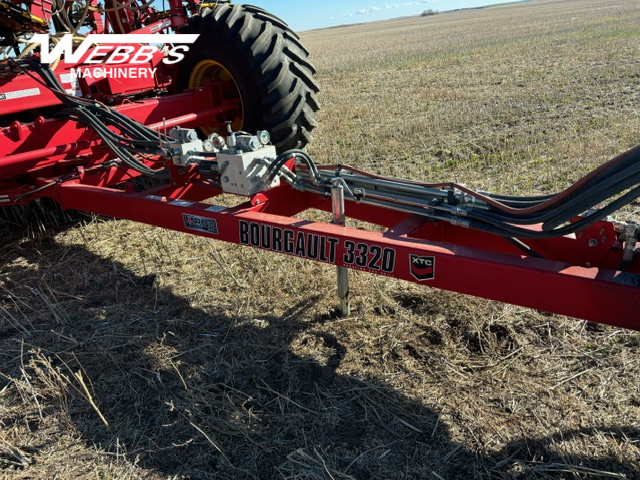 2020 Bourgault 3320-76HF Air Drill