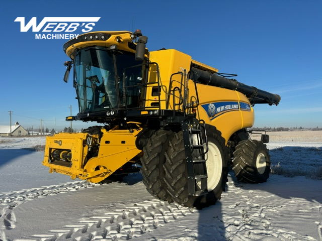 2021 New Holland CR9.90Z Combine