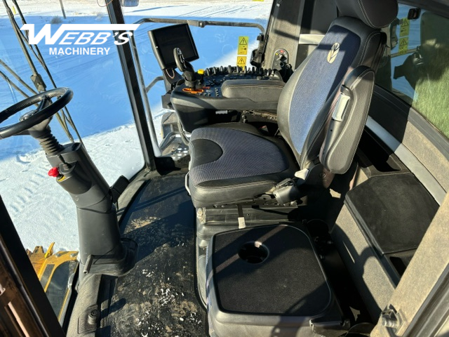 2021 New Holland CR9.90Z Combine