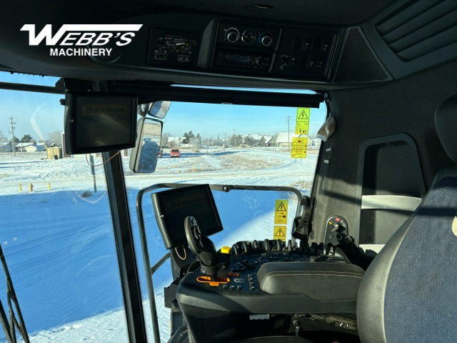 2021 New Holland CR9.90Z Combine