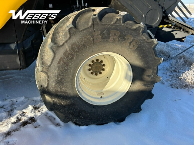 2021 New Holland CR9.90Z Combine