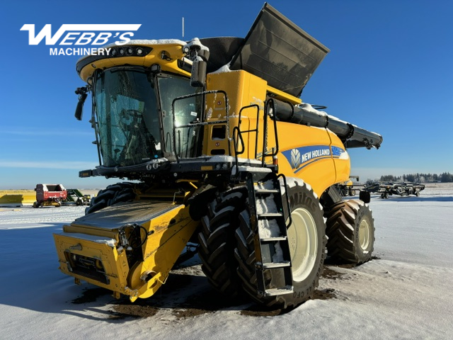 2021 New Holland CR9.90Z Combine