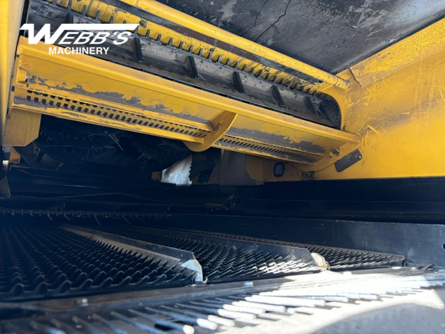 2021 New Holland CR9.90Z Combine