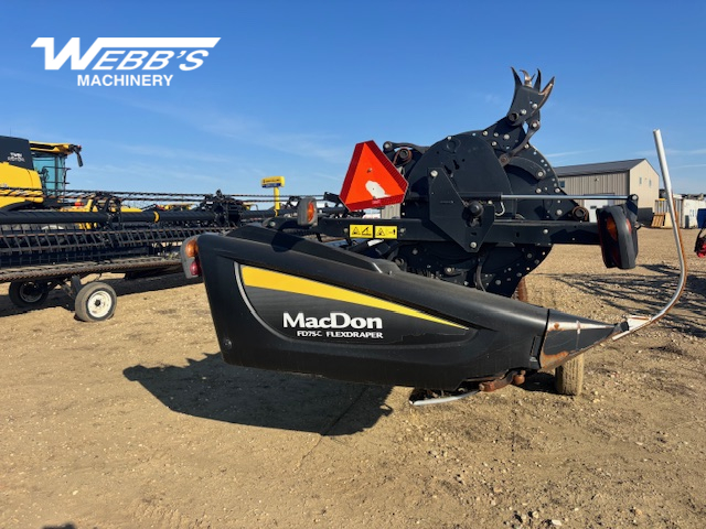 2016 MacDon FD75-40 Header Combine