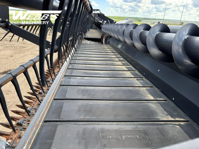 2016 MacDon FD75-40 Header Combine
