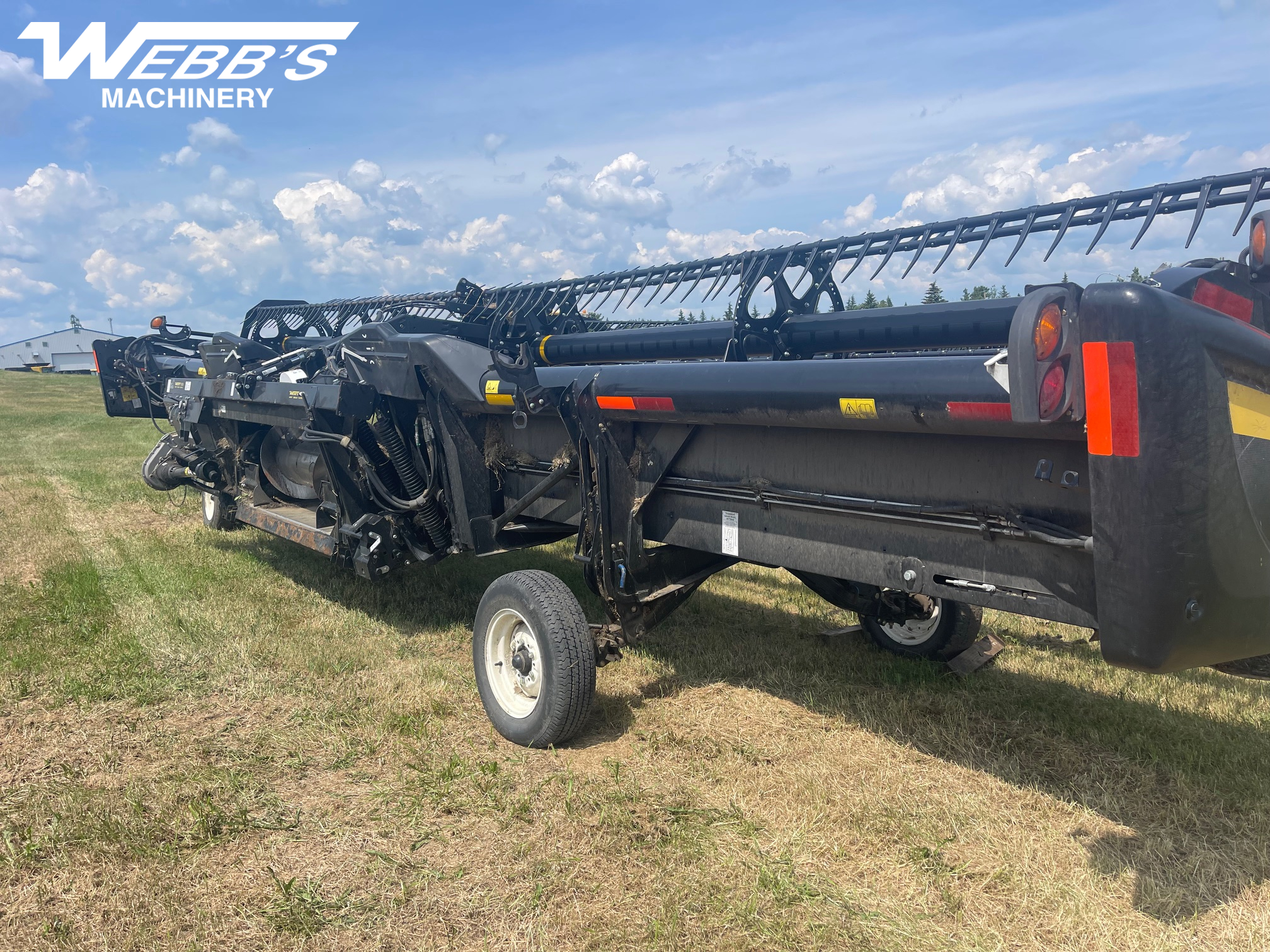 2018 MacDon FD75-35 Header Combine