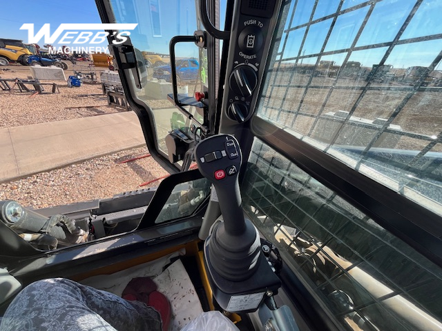 2024 New Holland L334 Skid Steer Loader