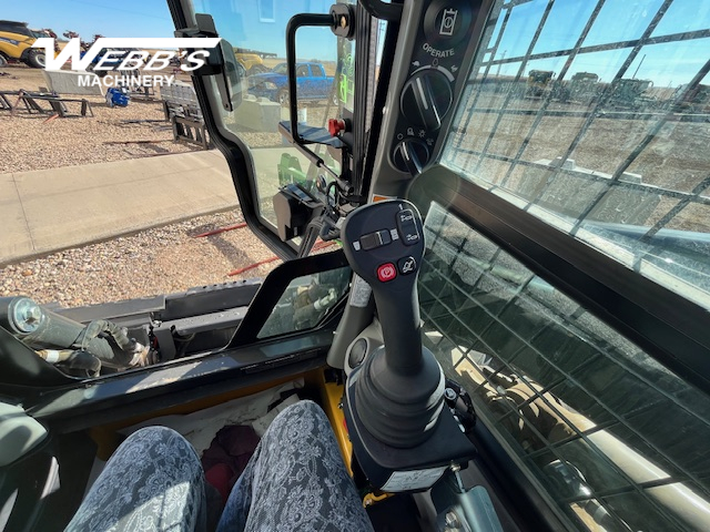 2024 New Holland L334 Skid Steer Loader