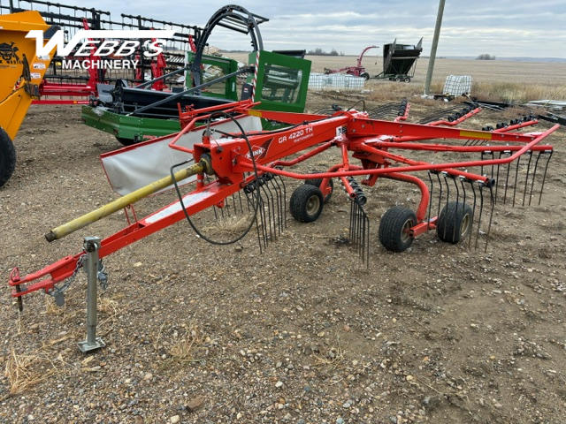 2010 Kuhn GA4220 Rake/Rotary