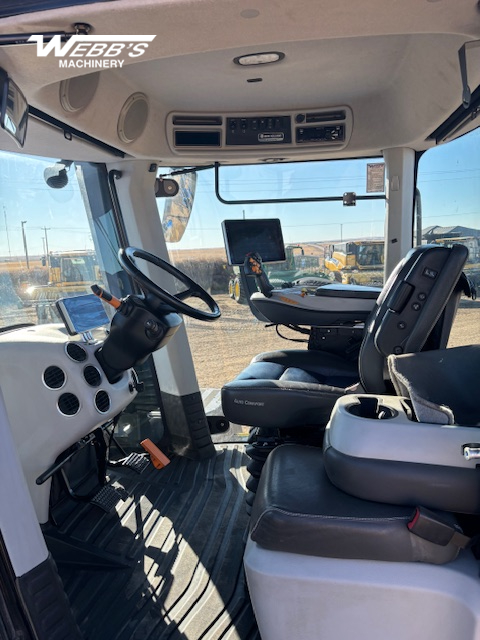 2020 New Holland T9.700 SmartTrax Tractor