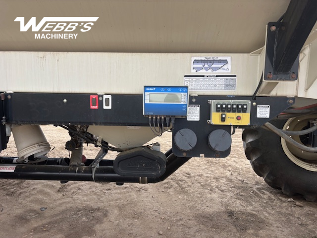 2013 Bourgault 3320-76 QDA / 7950 Air Drill