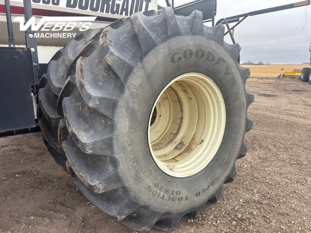 2013 Bourgault 3320-76 QDA / 7950 Air Drill