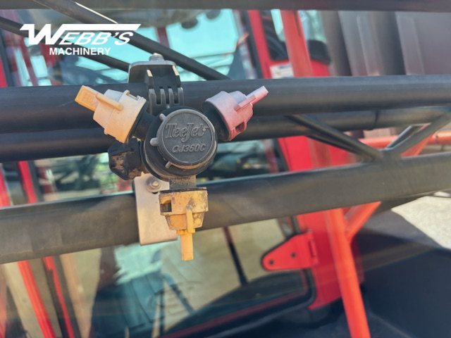 2012 Apache AS1020 Sprayer/High Clearance