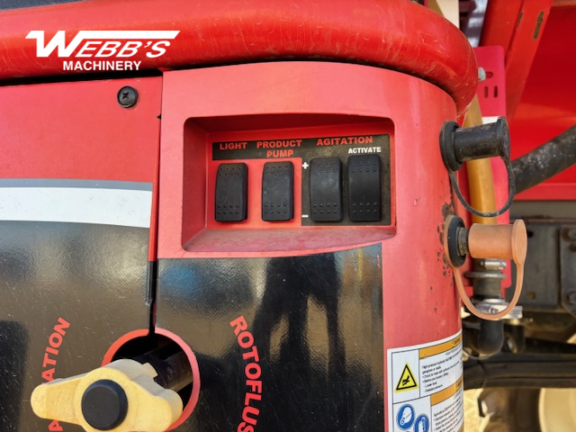 2012 Apache AS1020 Sprayer/High Clearance