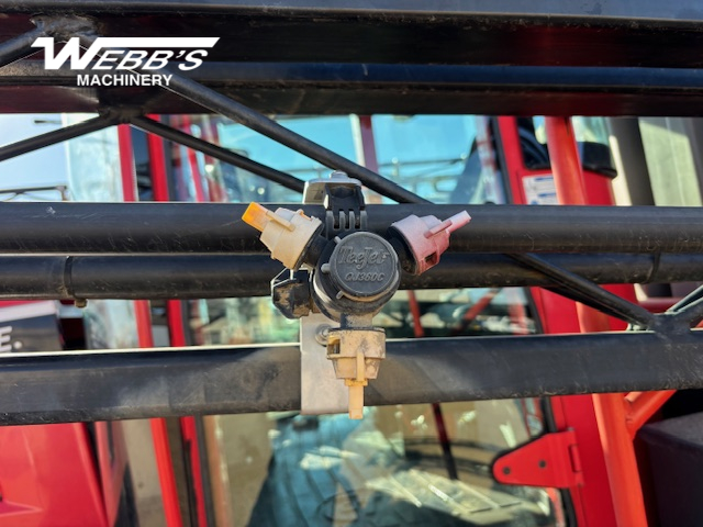 2012 Apache AS1020 Sprayer/High Clearance